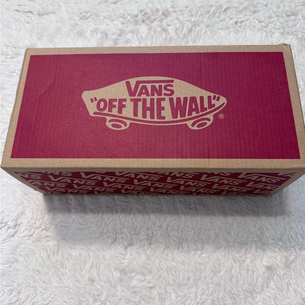 Vans Authentic Black & White Youth Sneakers - Size 2 - New in box low top - Picture 6 of 6